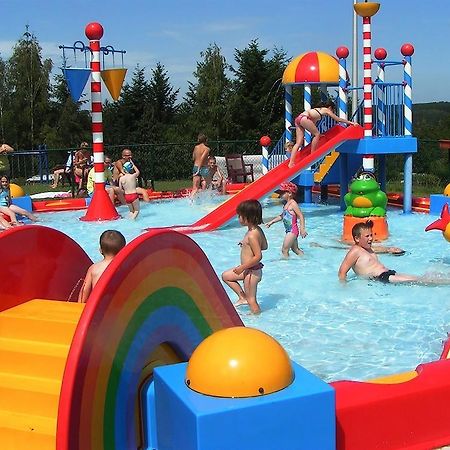 Verblijfpark Ardinam Olloy-sur-Viroin Exteriör bild